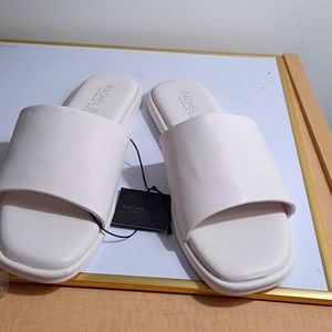 Rachel Zoe All White  Tudor flat slip on sandals 👡 8.5M